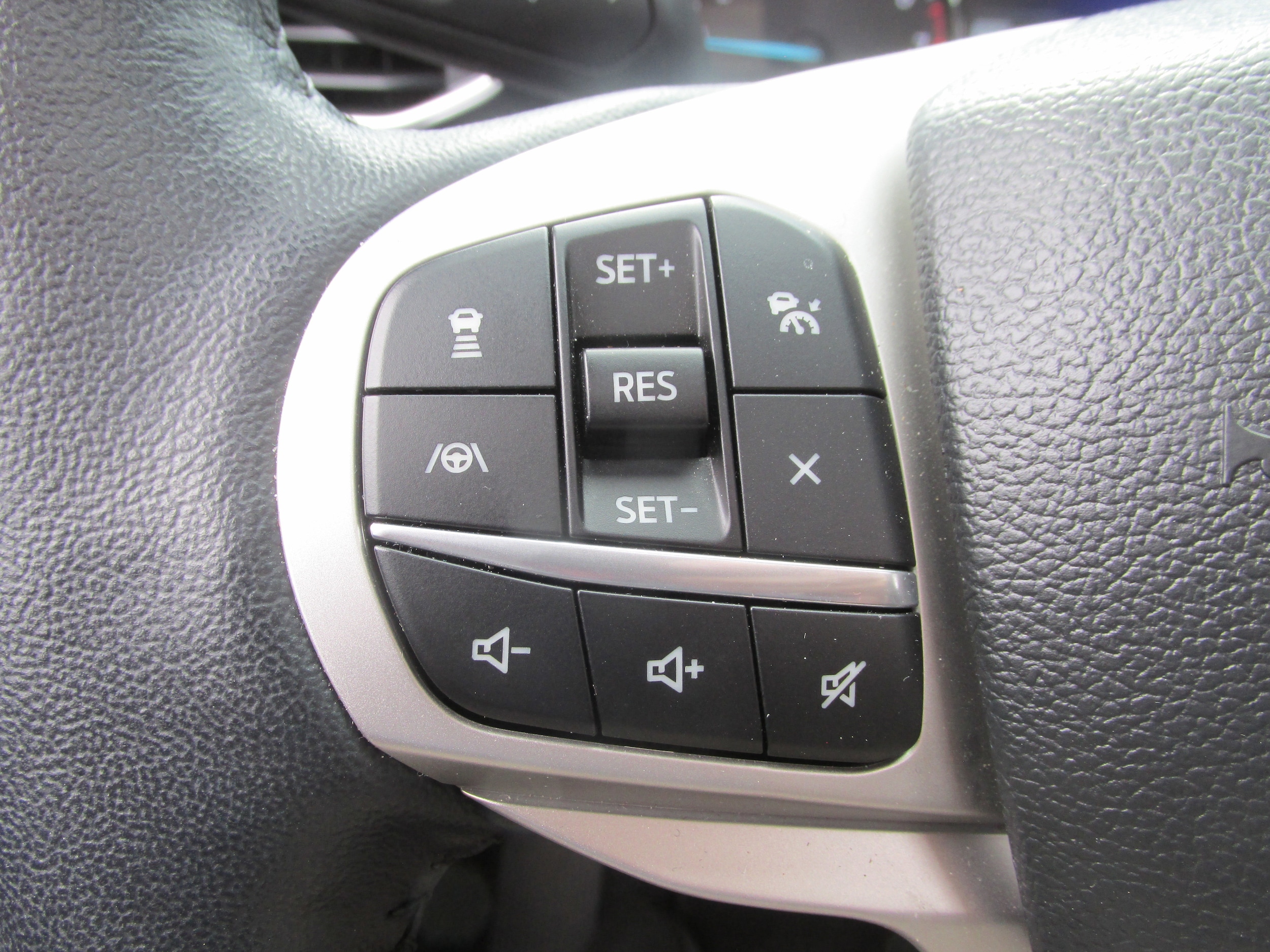 2023 Ford Explorer XLT - Photo 35