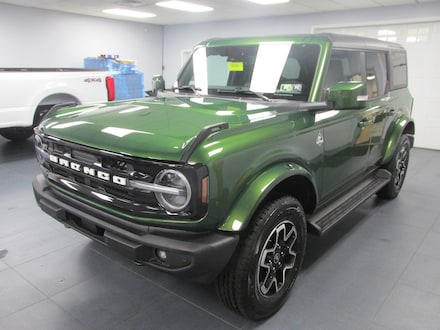 2025 Ford Bronco Outer Banks SUV