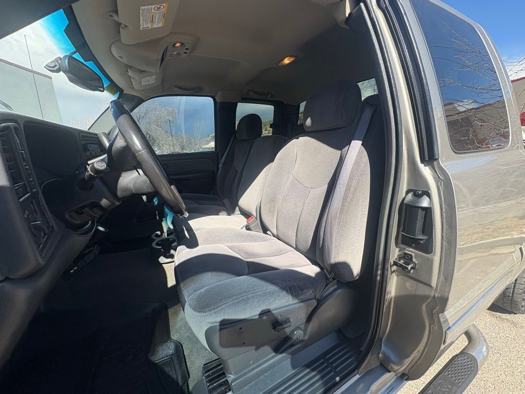 Used 2003 GMC Sierra 2500HD SLE with VIN 1GTHK29UX3E101150 for sale in Durango, CO