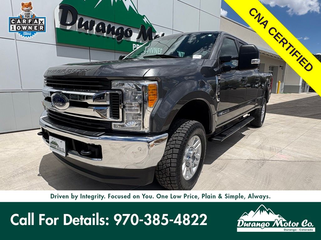 2017 Ford F-250 XL 4x4 Crew Cab 8' Box's photo