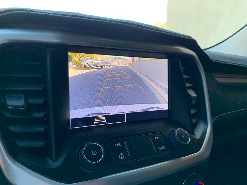 Used 2023 GMC Acadia SLE SUV