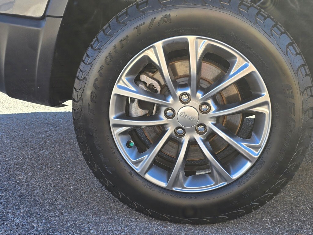 Used 2021 Jeep Cherokee Latitude Lux SUV