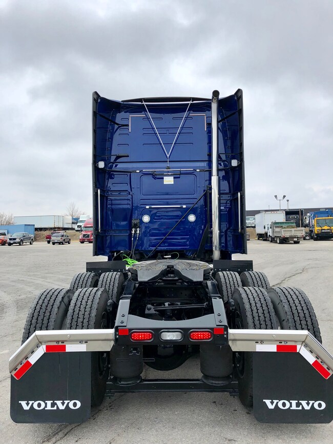 Luxury 22 2020 Volvo D13 Engine