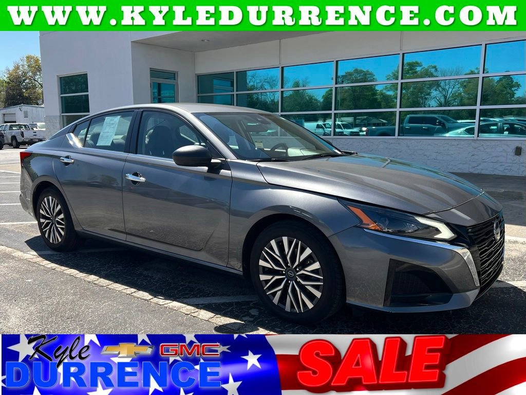 2024 Nissan Altima SV