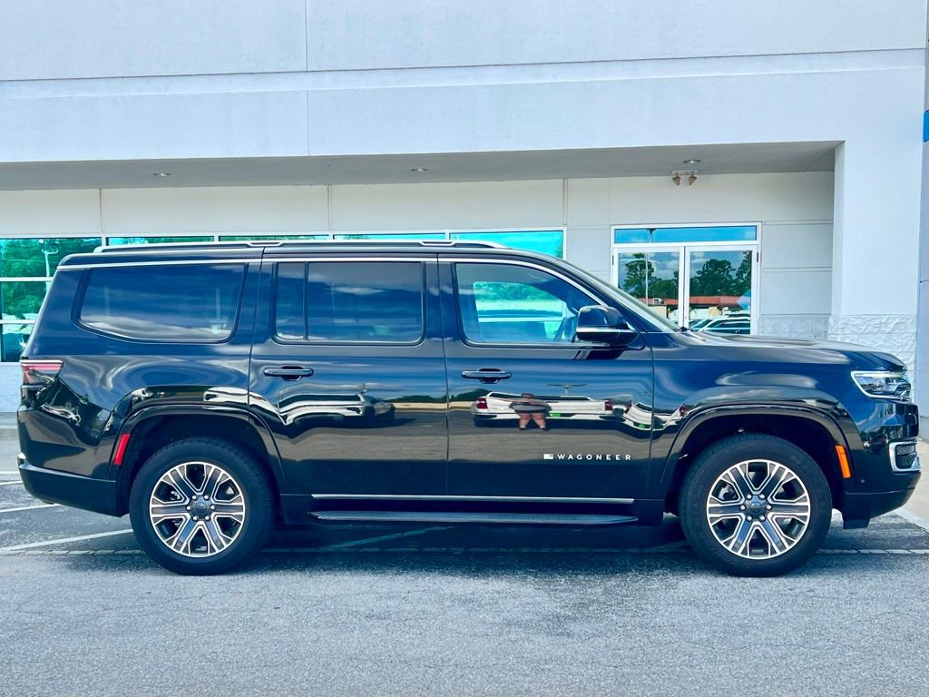 2024 Jeep Wagoneer Series II photo 2