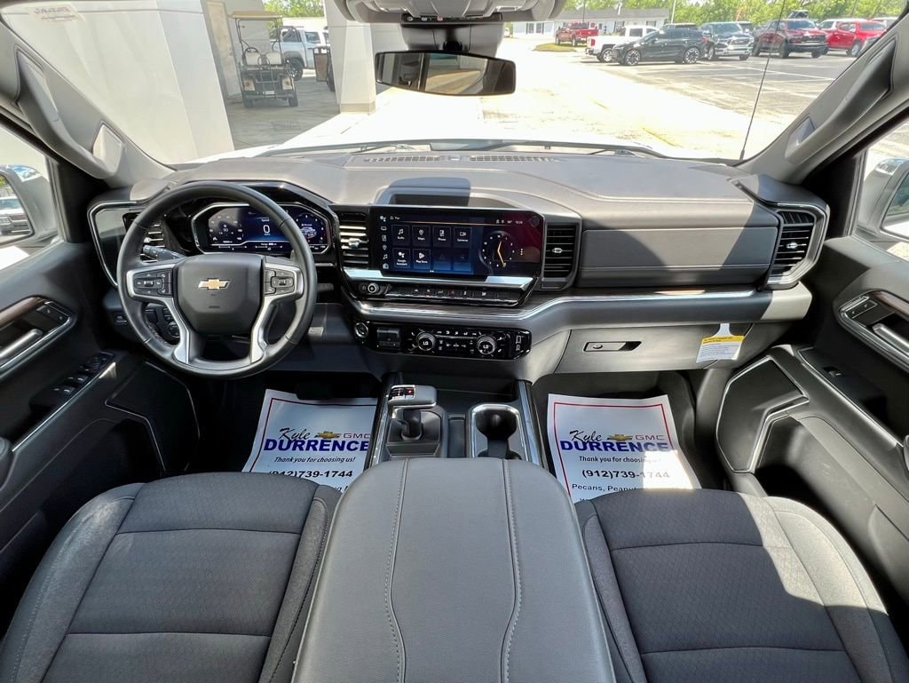 Used 2024 Chevrolet Silverado 1500 LT with VIN 1GCPACE84RZ293860 for sale in Claxton, GA