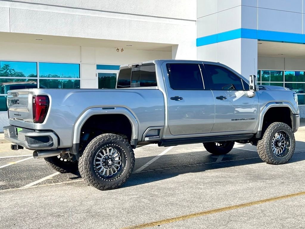 Used 2025 GMC Sierra 2500 HD Denali Ultimate Truck Crew Cab
