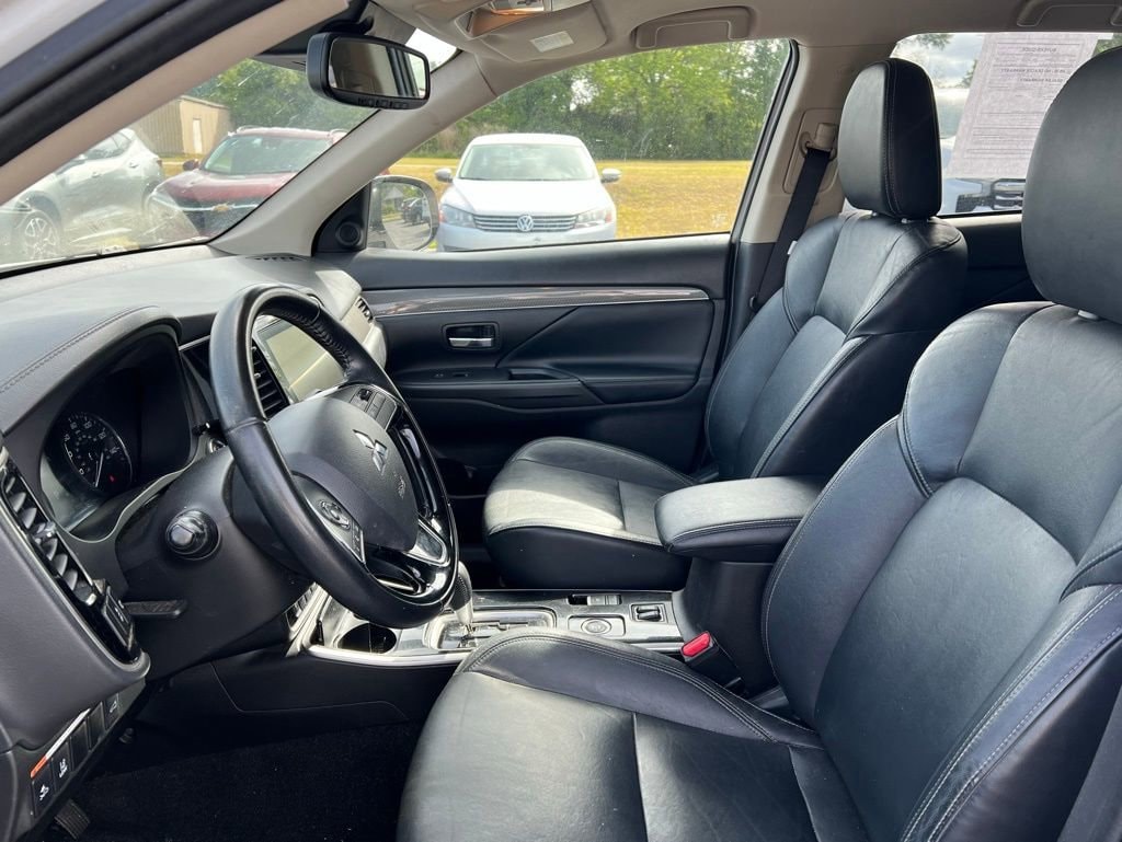 Used 2020 Mitsubishi Outlander ES CUV