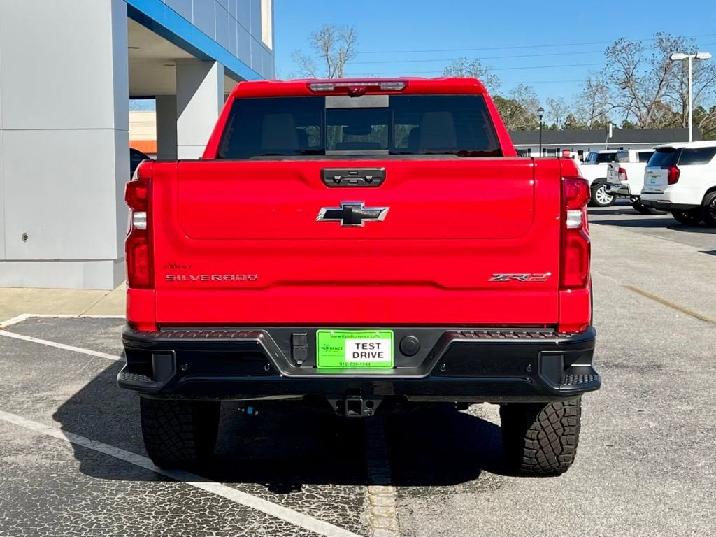 New 2026 Chevrolet Silverado 1500 ZR2 Truck