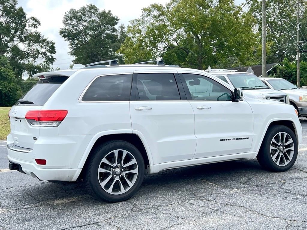 2018 Jeep Grand Cherokee Overland photo 2