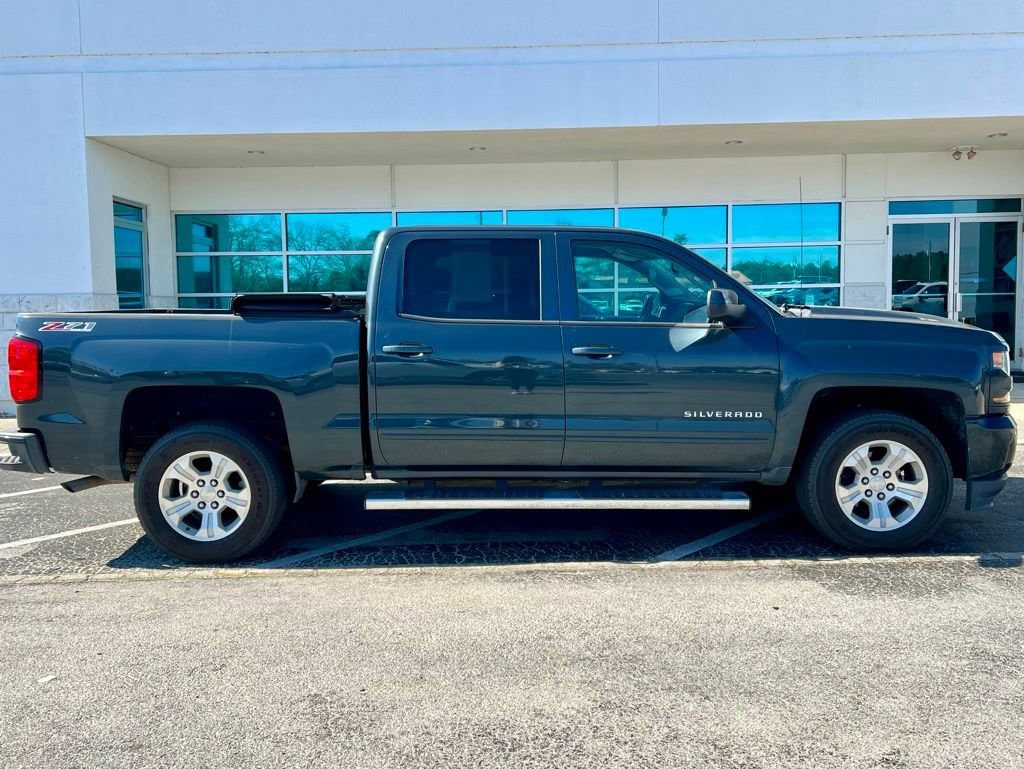 Used 2017 Chevrolet Silverado 1500 LT Truck Crew Cab