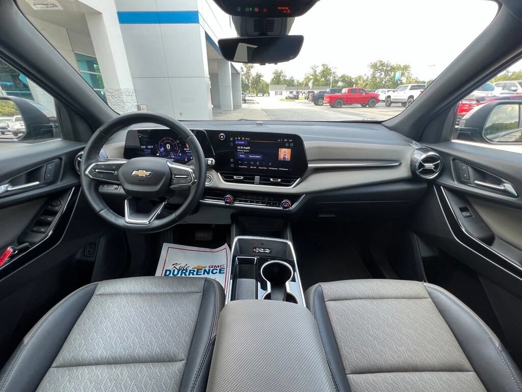 Used 2025 Chevrolet Equinox LT SUV