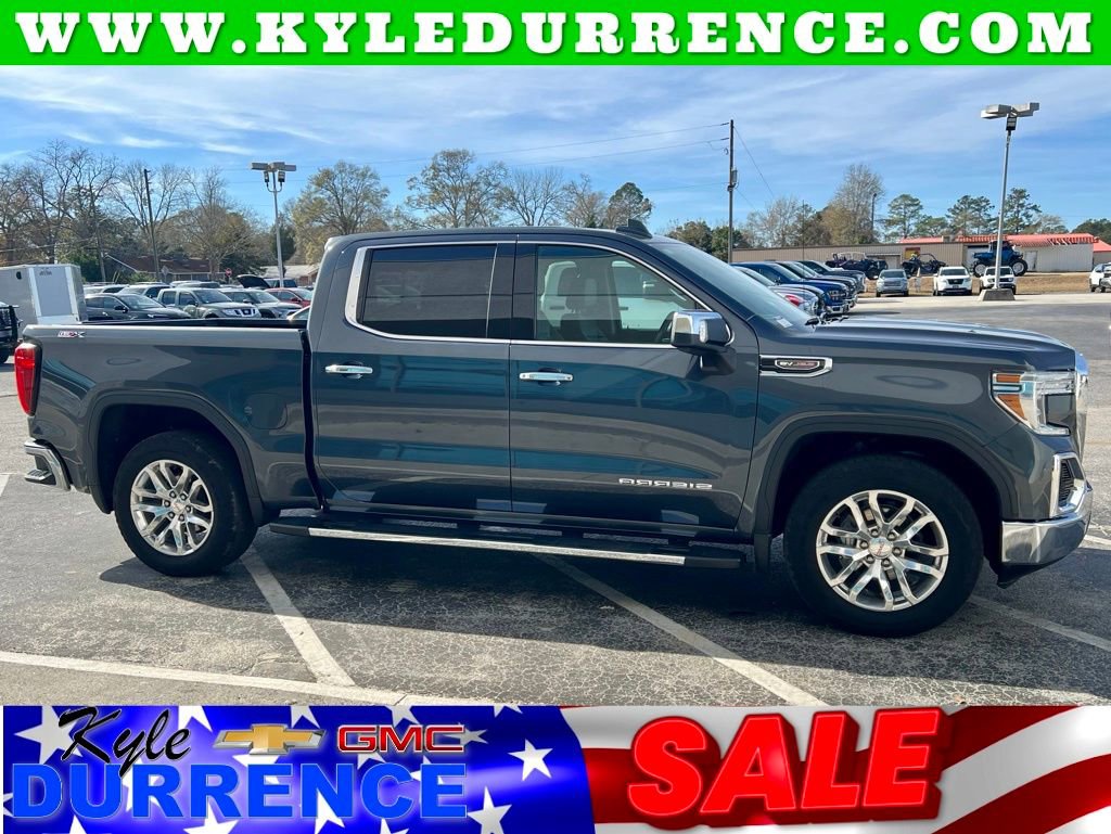 2022 GMC Sierra 4WD Crew Cab Short Box SLT's photo