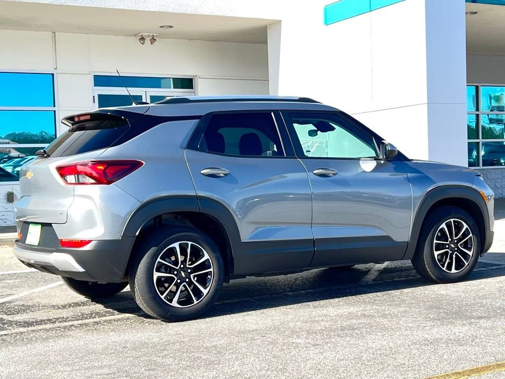 Used 2025 Chevrolet Trailblazer LT SUV