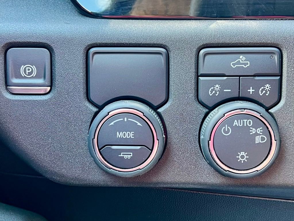2024 Chevrolet Silverado 1500 LT - Photo 29
