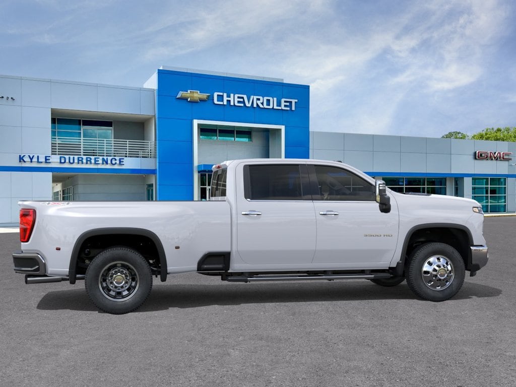 2026 Chevrolet Silverado 3500 HD LTZ - Photo 38