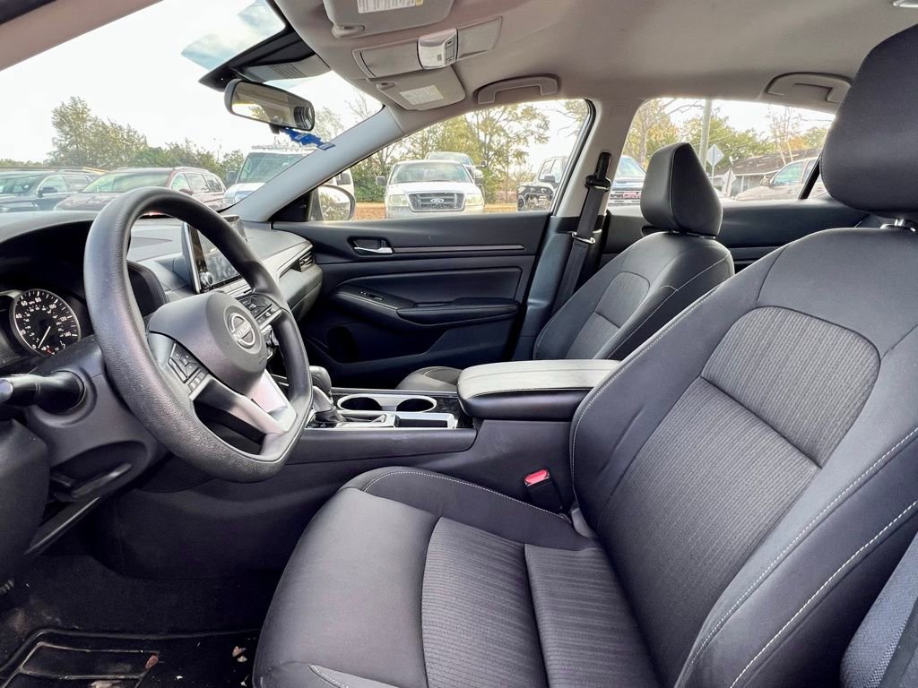 2024 Nissan Altima 2.5 SV photo 4