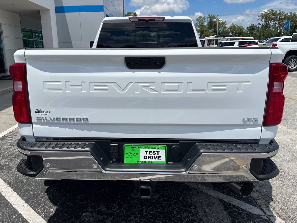 2026 Chevrolet Silverado 3500 HD LTZ - Photo 8