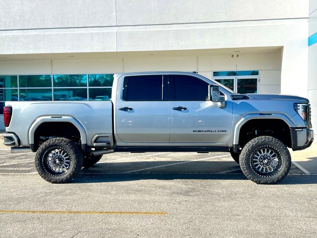 Used 2025 GMC Sierra 2500 HD Denali Ultimate Truck Crew Cab