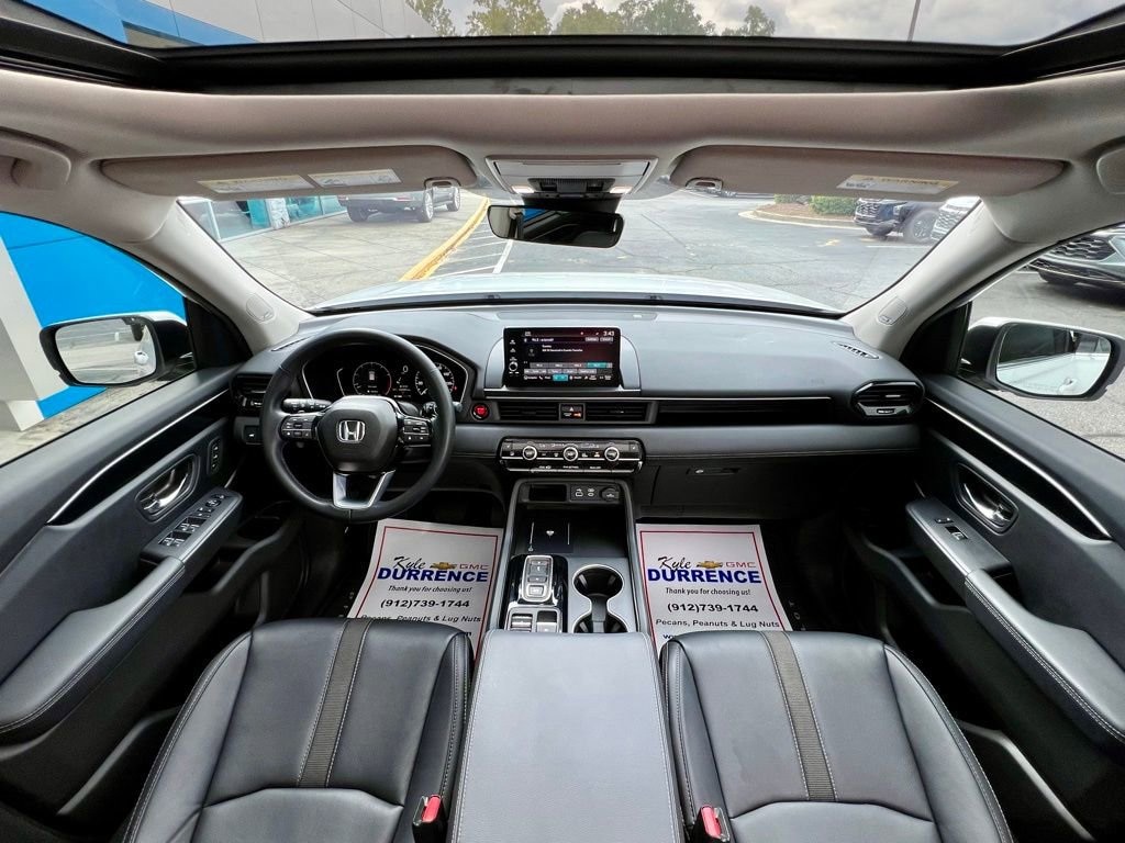 Used 2025 Honda Pilot Touring SUV