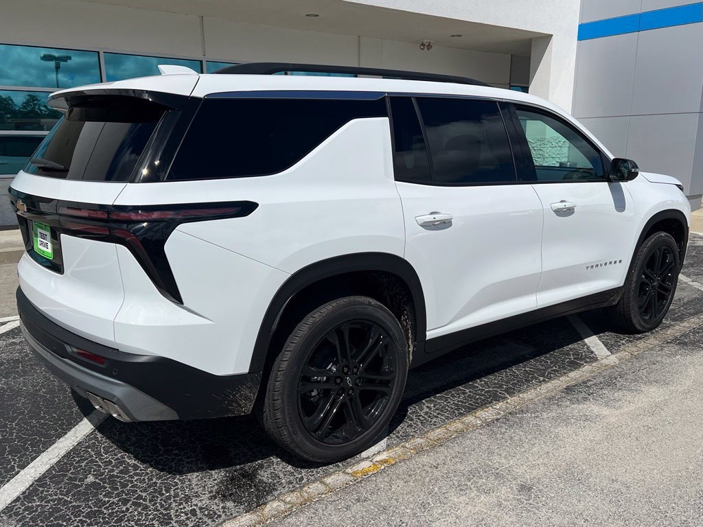 New 2027 Chevrolet Traverse LT SUV