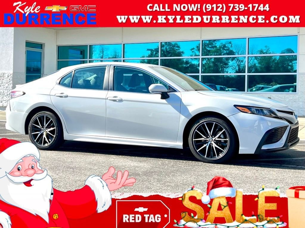 2023 Toyota Camry SE's photo