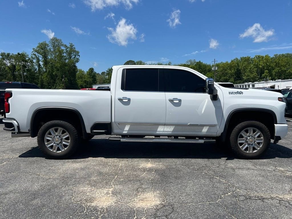 Used 2025 Chevrolet Silverado 2500 HD High Country Truck Crew Cab