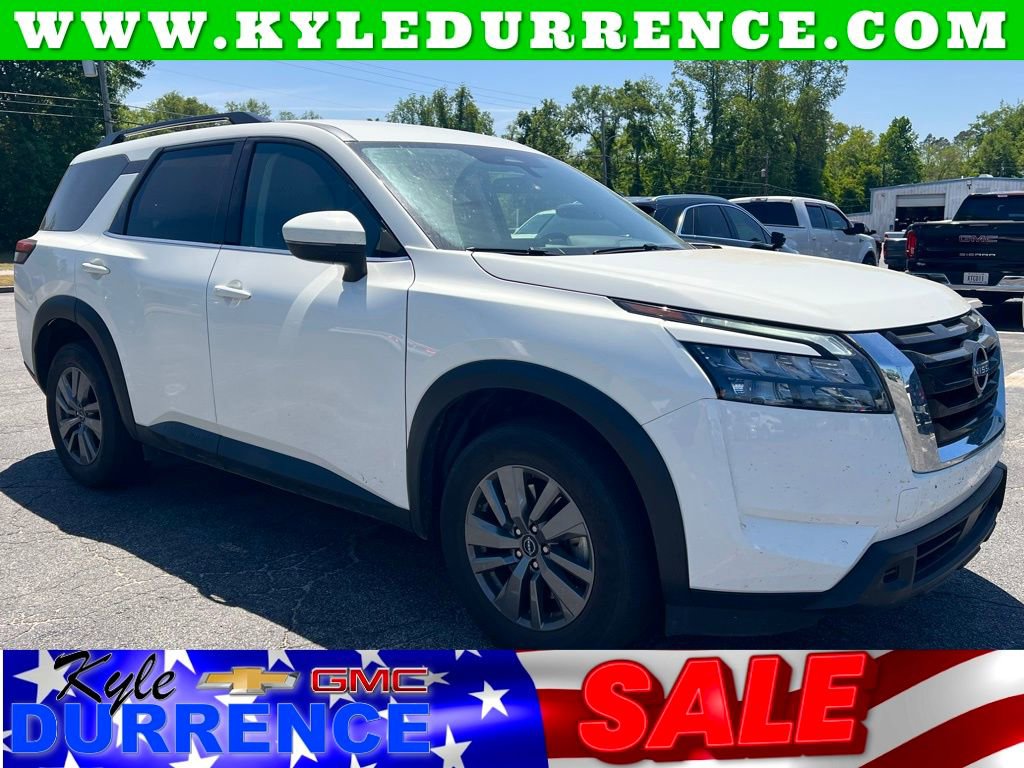 2025 Nissan Pathfinder SV 2WD's photo
