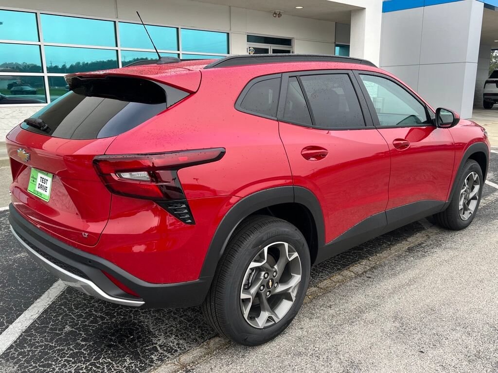 New 2026 Chevrolet Trax LT SUV