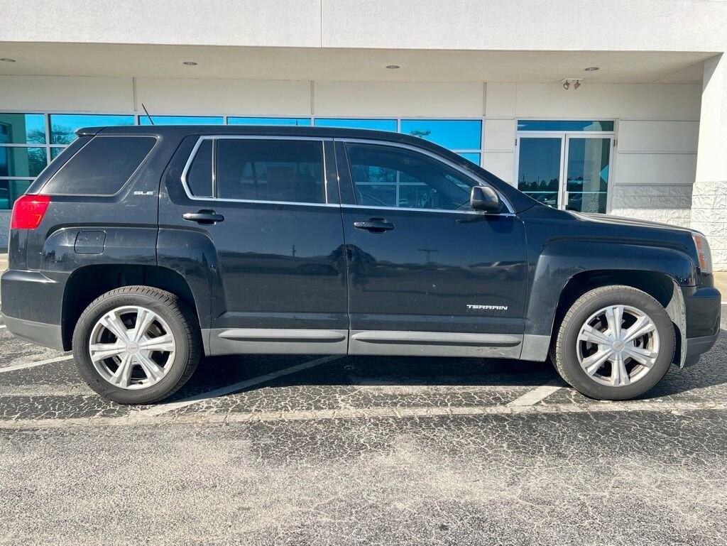 Used 2017 GMC Terrain SLE SUV