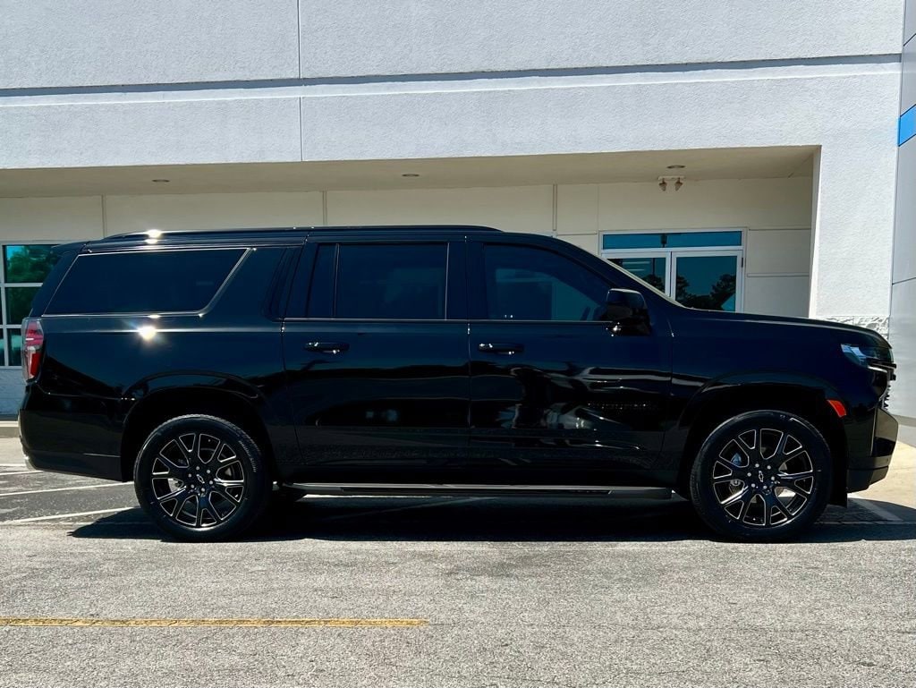 Used 2024 Chevrolet Suburban RST with VIN 1GNSCEKL8RR140558 for sale in Claxton, GA