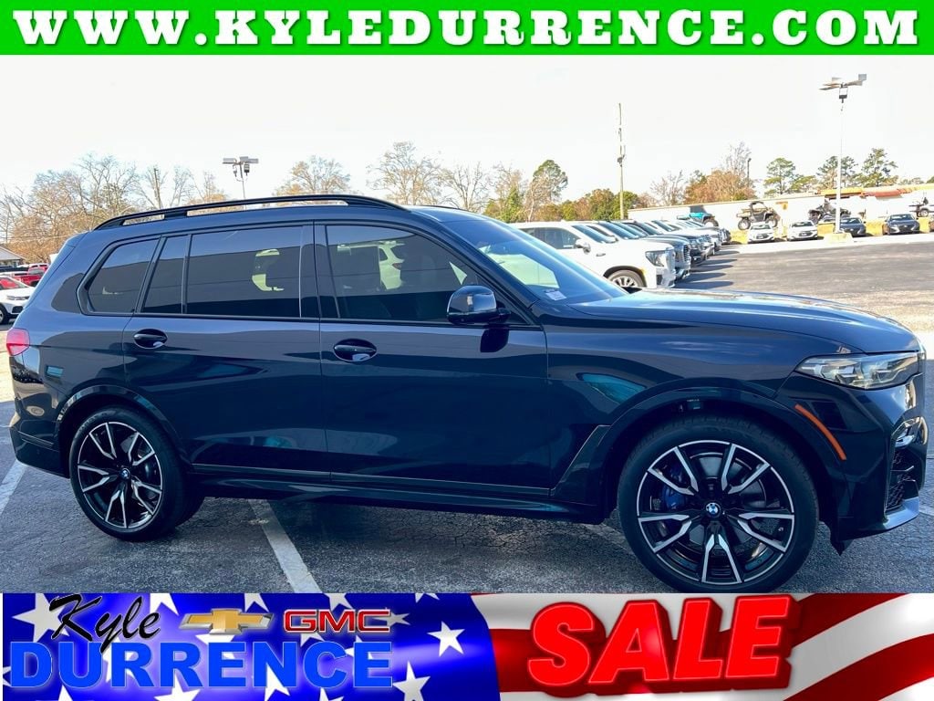 2021 BMW X7 xDrive40i's photo