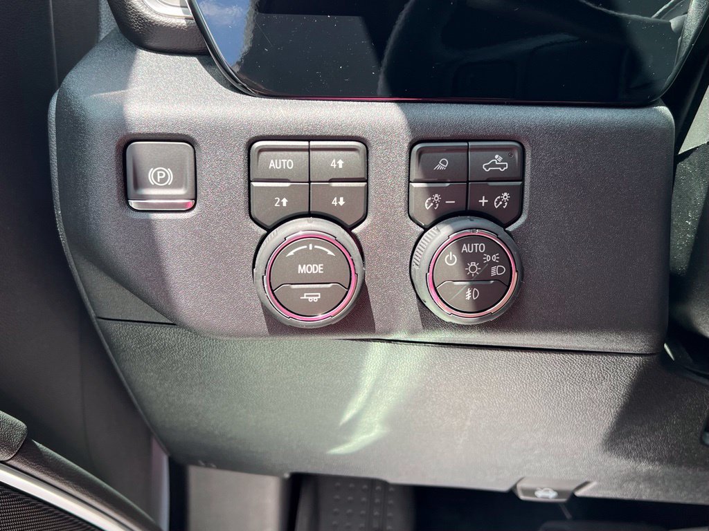 2026 Chevrolet Silverado 3500 HD LTZ - Photo 23