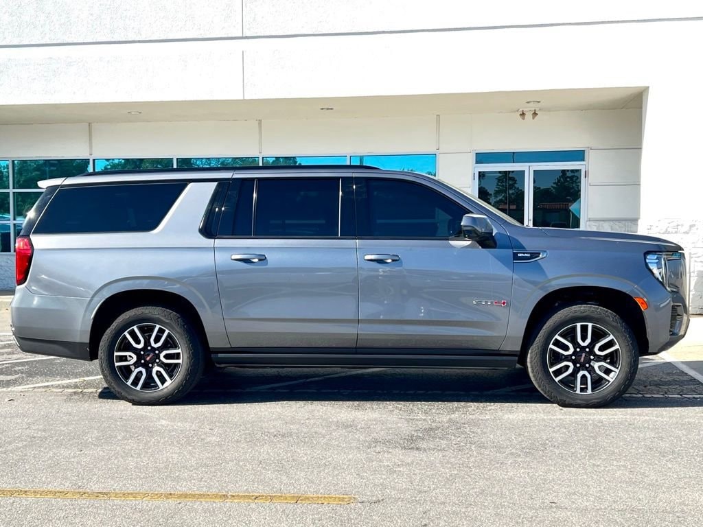 Used 2021 GMC Yukon XL AT4 SUV