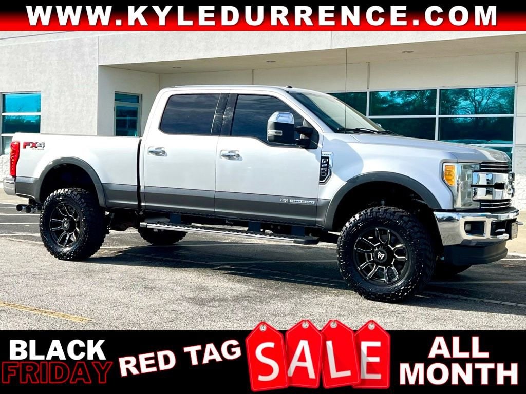 2017 Ford F-250 Super Duty Lariat's photo