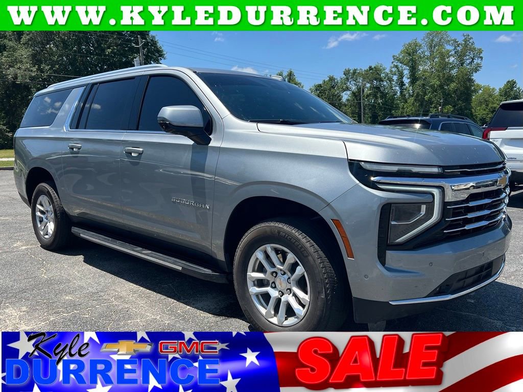 2025 Chevrolet Suburban LT 4WD's photo