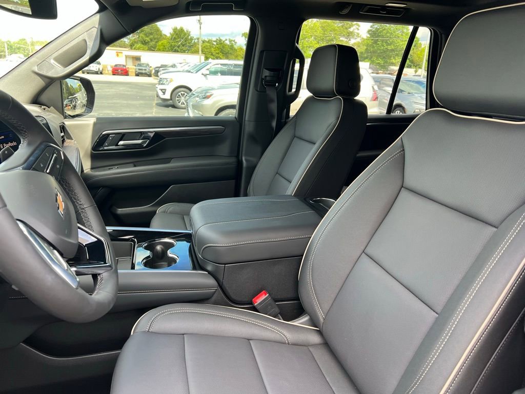 2026 Chevrolet Tahoe Premier - Photo 8