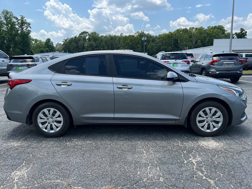 Used 2021 Hyundai Accent SE Sedan