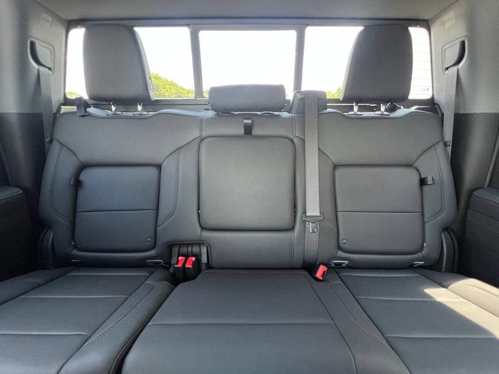 2025 Chevrolet Silverado 1500 RST - Photo 11