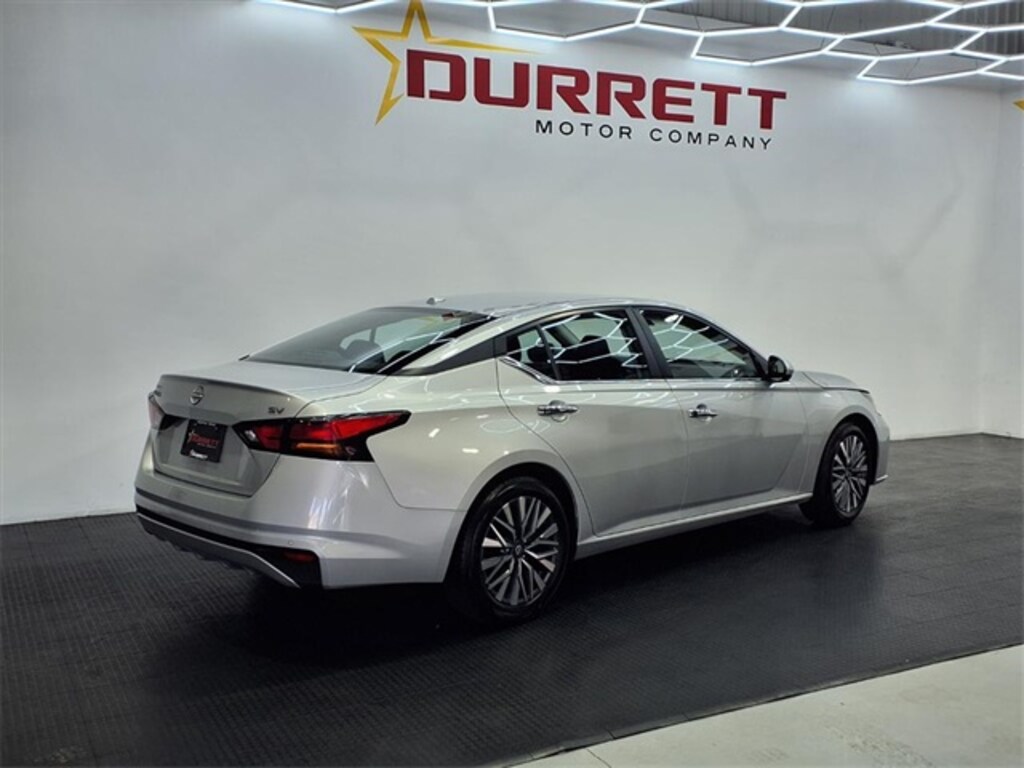 Used 2023 Nissan Altima 2.5 SV Sedan