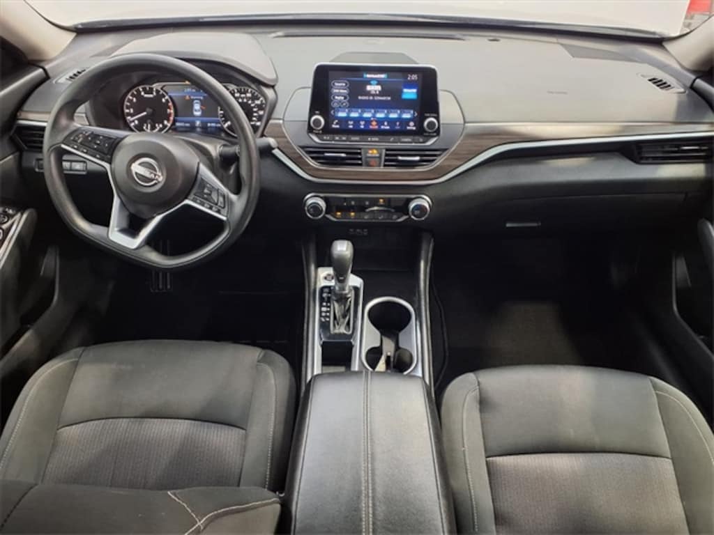 Used 2023 Nissan Altima 2.5 SV Sedan