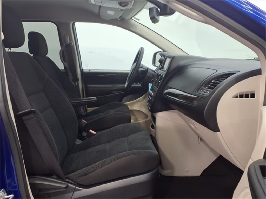 Used 2020 Dodge Grand Caravan SE Van Passenger Van