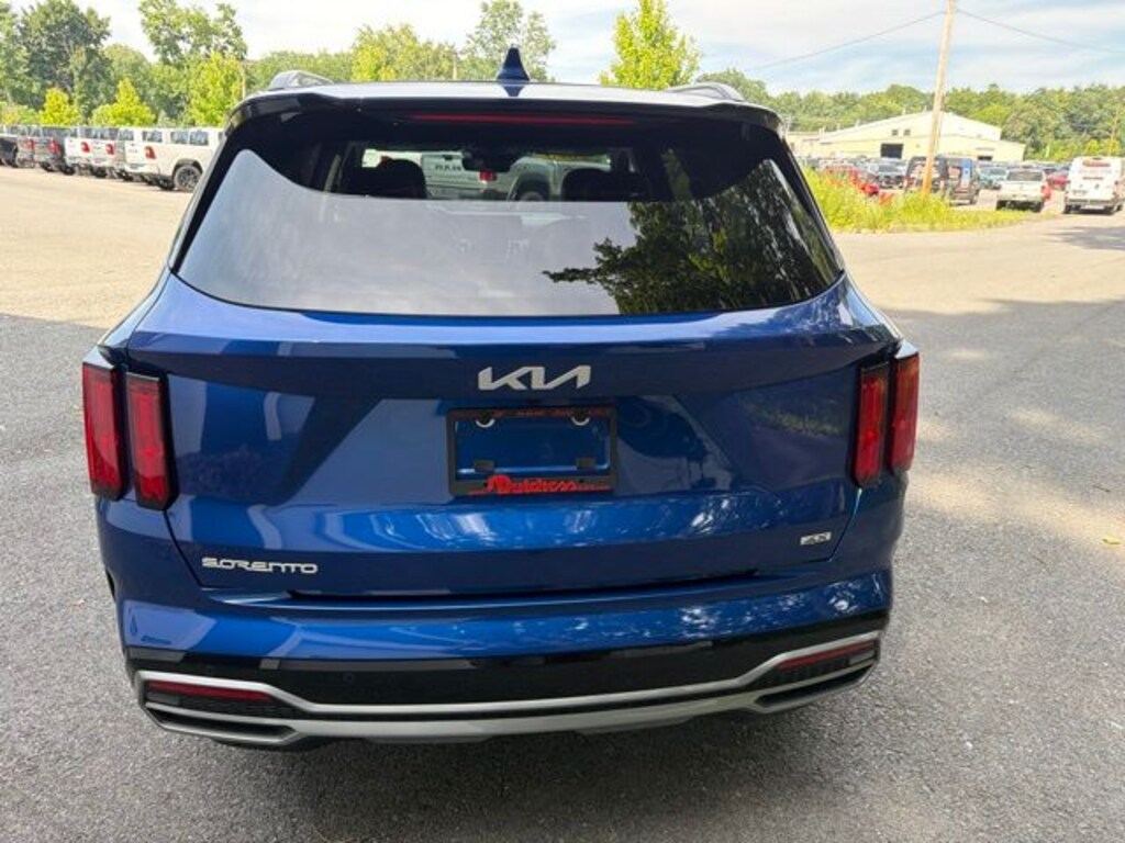 Used 2023 Kia Sorento SX SUV
