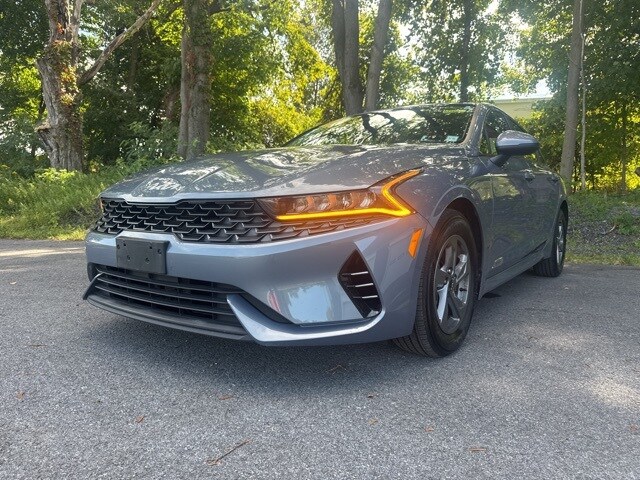 2022 Kia K5 LX photo 3