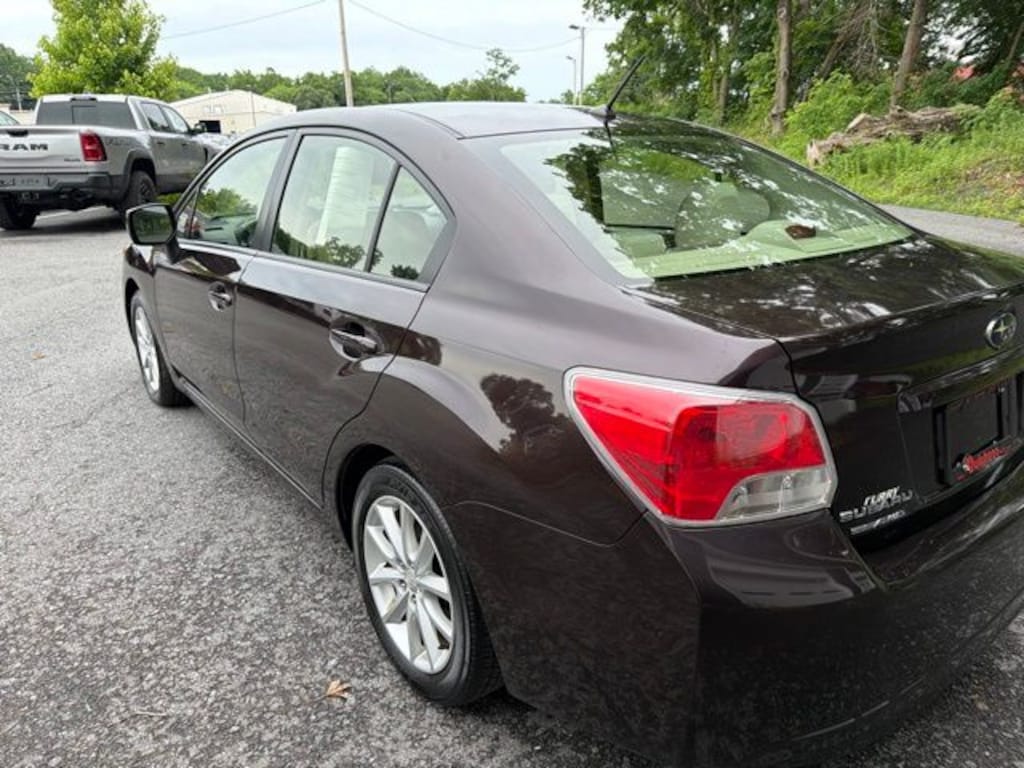 Used 2013 Subaru Impreza 2.0i Premium 4dr Sedan