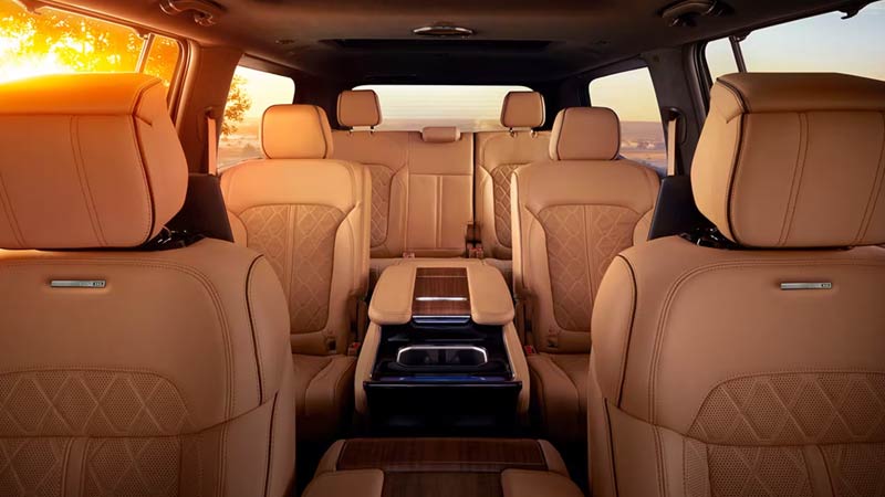 DCDJR-800x450-24-wagoneer-8-pass-1223.jpg