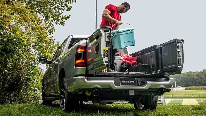 2024 Ram 1500 multifunction tailgate
