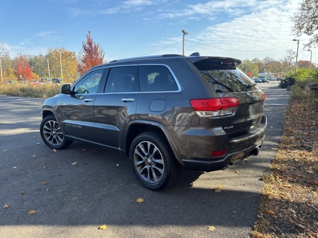 Used 2017 Jeep Grand Cherokee Overland 4x4 SUV