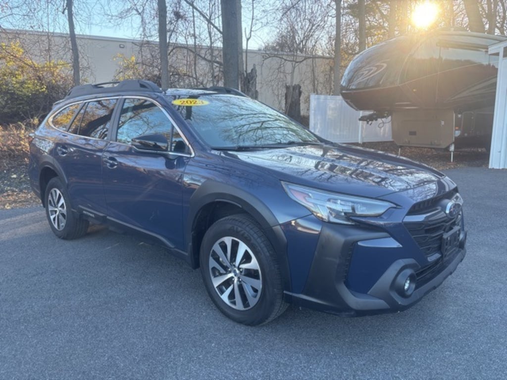 Used 2023 Subaru Outback Premium SUV