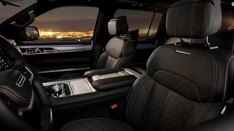 DCDJR-800x450-24-wagoneer-frnt-blk-seats-1223.jpg